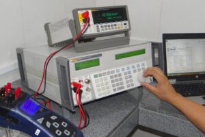 Laboratório de Grandezas Elétricas